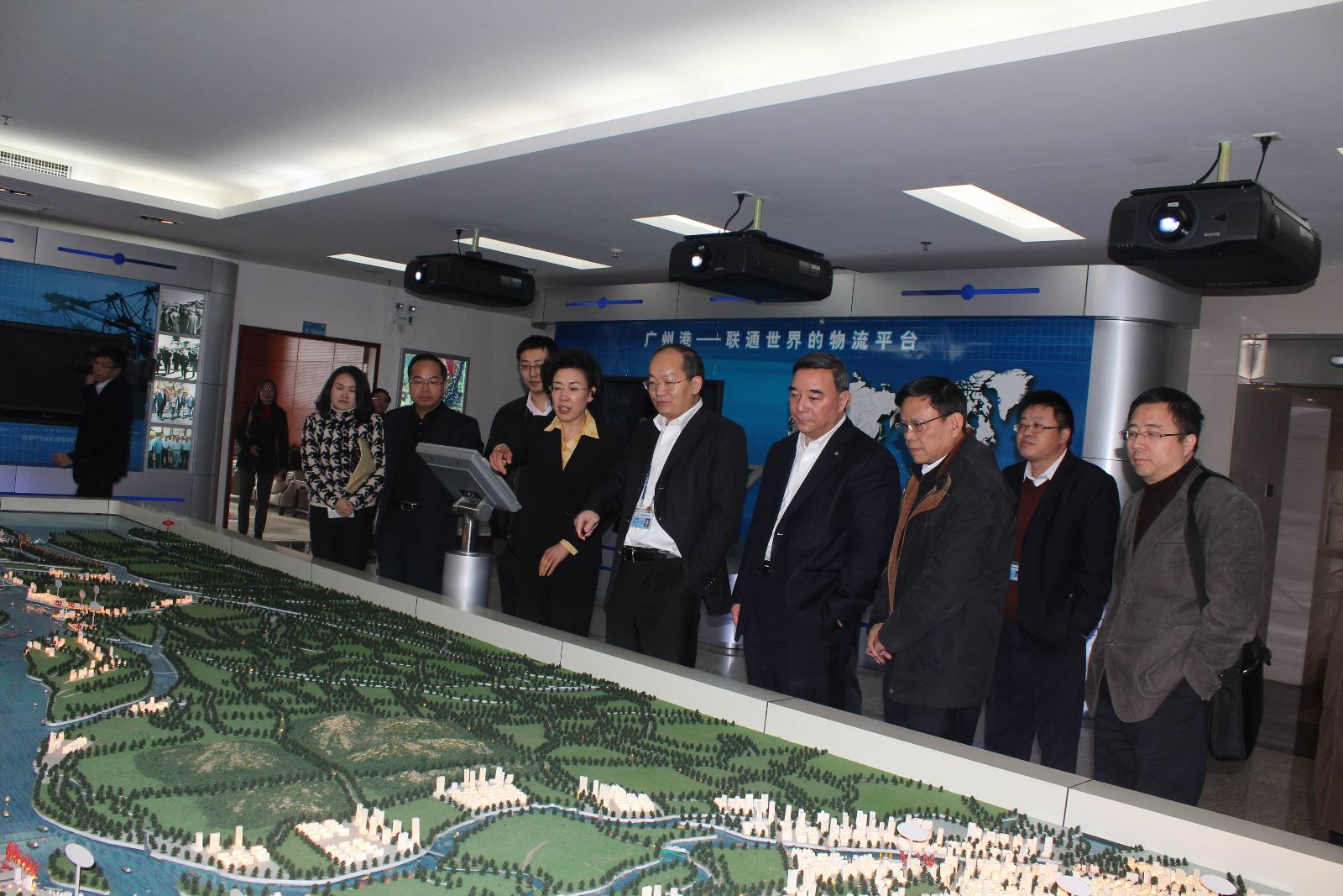 20130106广州港集团1 J9国际集团(中国)-官方网站