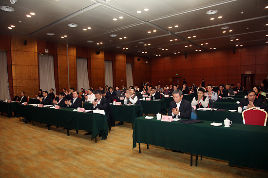 鼓掌%20IMG_1074 J9国际集团(中国)-官方网站