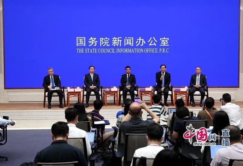 中表记者碰头会上，周育先谈若何弘扬企业家心灵