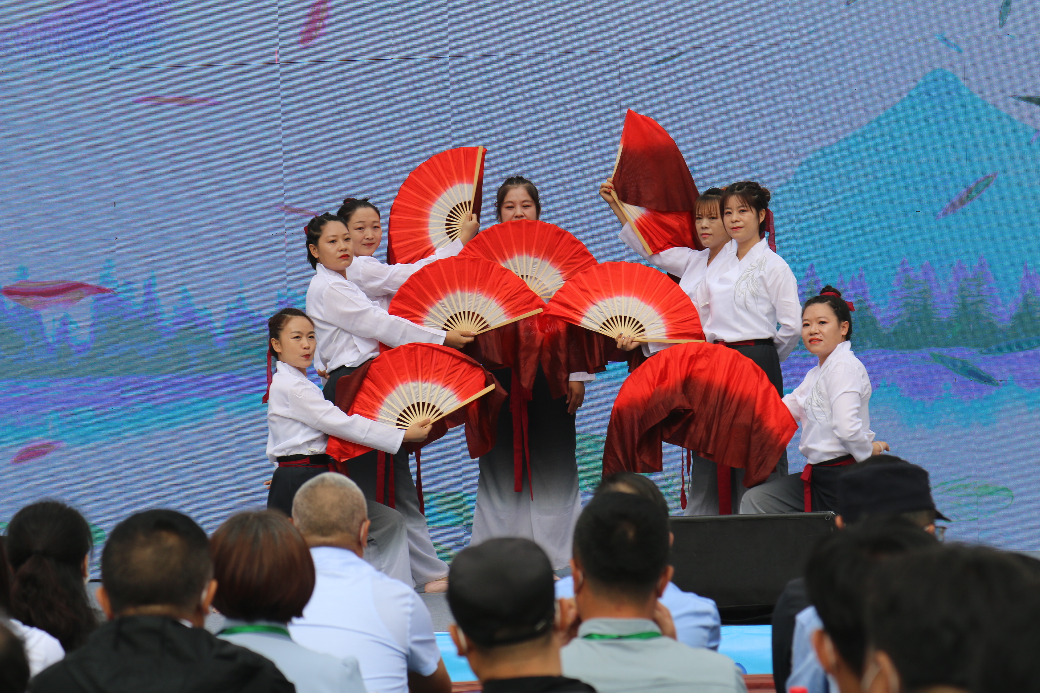 开场舞《万疆》.JPG